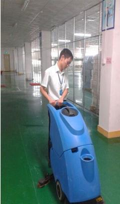 長沙嘉得力地面清洗機與昆明火車站專用洗地機 高效清潔解決方案全覽